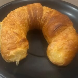 Plain Croissant (Salado)